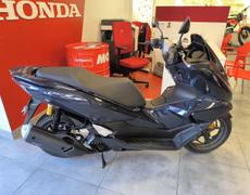 Honda PCX Étupes