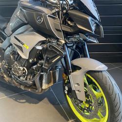 Yamaha MT10  Firminy