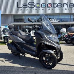 Piaggio MP3  Saint-Martin-d'H&egrave;res