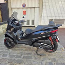 Piaggio MP3  Issy-les-Moulineaux