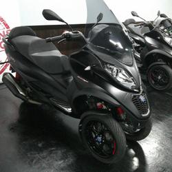 Piaggio MP3  Paris 17e Arrondissement
