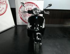 Vespa GTS Paris 17e Arrondissement