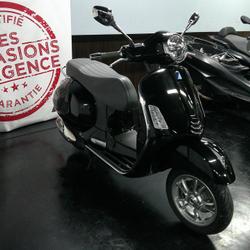 Vespa GTS  Paris 17e Arrondissement