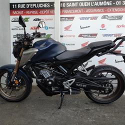 Honda CBR  Saint-Ouen-l'Aum&ocirc;ne