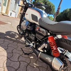 Guzzi V7  Fr&eacute;jus