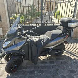Piaggio MP3  Issy-les-Moulineaux