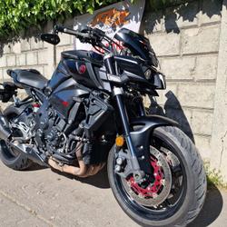 Yamaha MT10  &Eacute;pernay