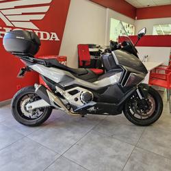 Honda Forza  &Eacute;tupes
