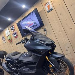 Yamaha T MAX  Chambourcy