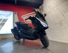 Honda Forza Paris 10e Arrondissement