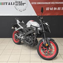 Yamaha MT 125  Rez&eacute;