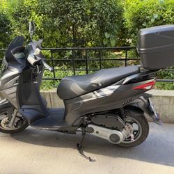 Aprilia SX  Paris 11e Arrondissement