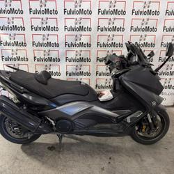 Yamaha T MAX  Arles