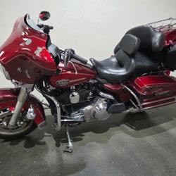 Harley Davidson Electra Glide  Pressigny-les-Pins