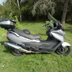Suzuki Burgman  Pressigny-les-Pins