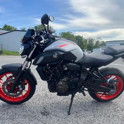 Yamaha MT07  Aulnois-sous-Laon