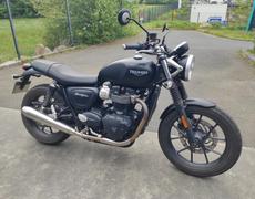 Triumph Street Trégueux