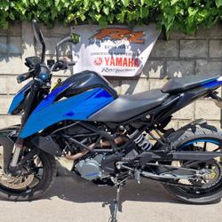 KTM Duke  &Eacute;pernay