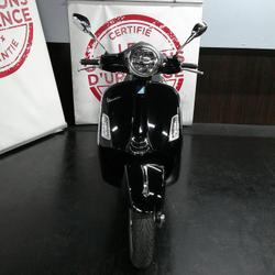 Vespa GTS  Paris 17e Arrondissement