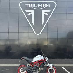 Ducati Monster  Rochefort-du-Gard