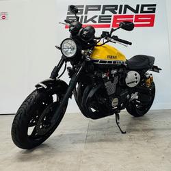 Yamaha XJR 1300  Villefranche-sur-Sa&ocirc;ne