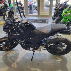 Yamaha MT 125  N&icirc;mes