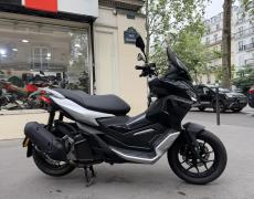 Aprilia SR Paris 11e Arrondissement