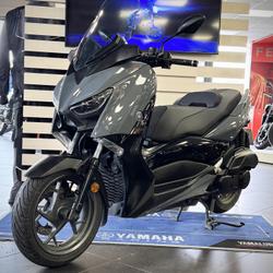 Yamaha X MAX  Saint-Genis-Pouilly
