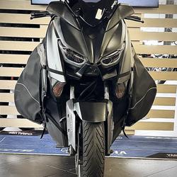 Yamaha X MAX  Saint-Genis-Pouilly