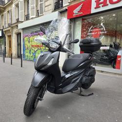 Piaggio Beverly  Paris 11e Arrondissement