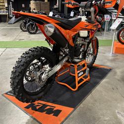 KTM EXC  Tours