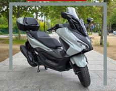 Honda Forza Paris 14e Arrondissement