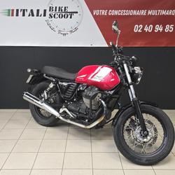 Guzzi V7  Rez&eacute;