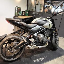 Triumph Trident  Montlh&eacute;ry