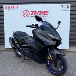 Yamaha T MAX  N&icirc;mes