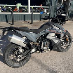 KTM Adventure  Chen&ocirc;ve