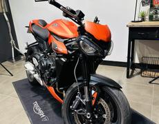 Triumph Street Montlhéry
