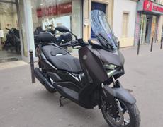 Yamaha X MAX