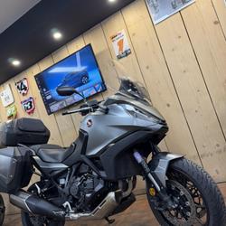 Honda NT  Chambourcy