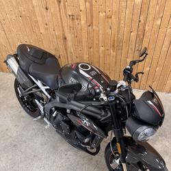 Triumph 1050 Speed Triple  Valence