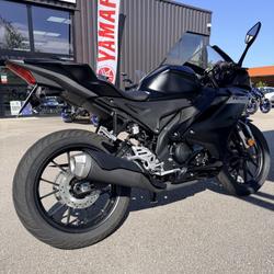 Yamaha YZF R 125  Saint-Marcel