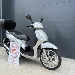 Peugeot 125 TWEET  Fontenay-sur-Eure