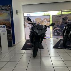 Suzuki GSXS  Saintes