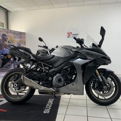 Suzuki GSXS  Saintes