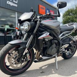 Triumph Street  Chen&ocirc;ve