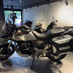 Guzzi V85 TT  Nanterre