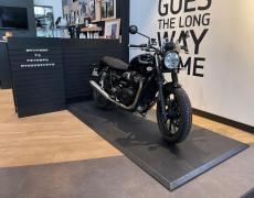 Triumph Street Louveciennes