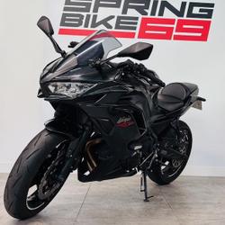 Kawasaki Ninja 650  Villefranche-sur-Sa&ocirc;ne