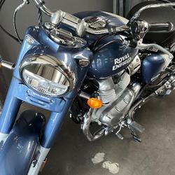 Royal-Enfield Classic  Saint-Germain-Laprade