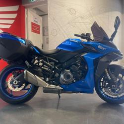 Suzuki GSXS  Paris 10e Arrondissement
